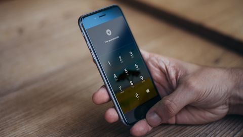Telegram fotoredaktor va Touch ID funksiyasiga ega bo‘ldi