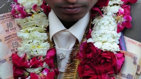 Hindistondagi to‘yda kelin o‘z kuyovidan voz kechib, mehmonlardan biriga turmushga chiqdi