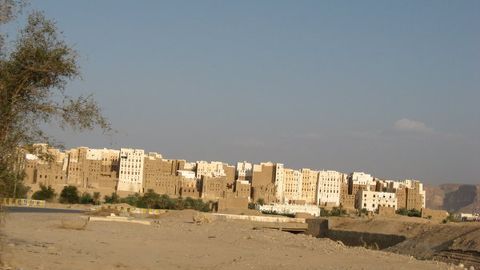 Saudiya Arabistoni samolyotlari Sanadagi qator harbiy obyektlarni yo‘q qildi