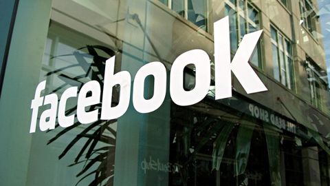 Цукерберг билан судлашиб, Facebook’ни қўлга киритмоқчи бўлган америкалик изсиз йўқолди