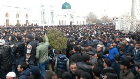 Shayx hazratlarining janozasida madaniyatsizlik qilganlar tanqid ostiga olindi