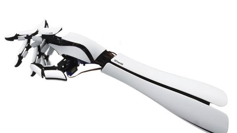 Yaponiyaliklar fikr kuchi bilan boshqariladigan “aqlli” protez yaratdi (video)