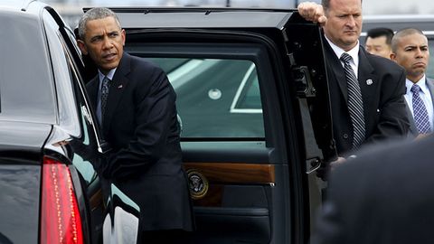Amerikalik ayolning Obama korteji tufayli yuzaga kelgan tirbandlikda ko‘zi yoridi