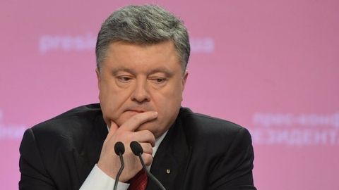 Порошенко: Украинада исталган вақтда уруш бошланиб кетиши мумкин
