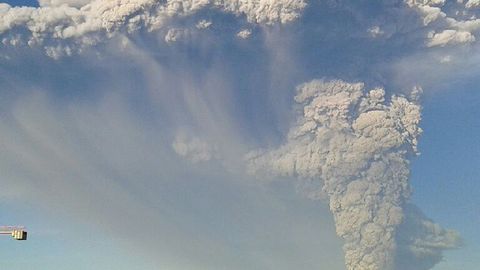 Chilidagi eng xavfli vulqonlardan biri – Kalbuko uyg‘ondi