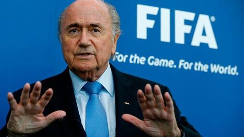 Yozef Blatter 2018-yilgi jahon chempionati tanqidchilariga uyda qolishni maslahat berdi