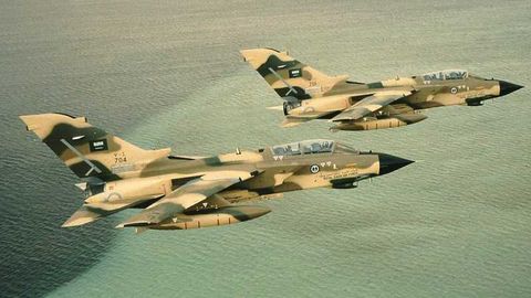 Saudiya Arabistonida harbiy samolyot halokatga uchradi