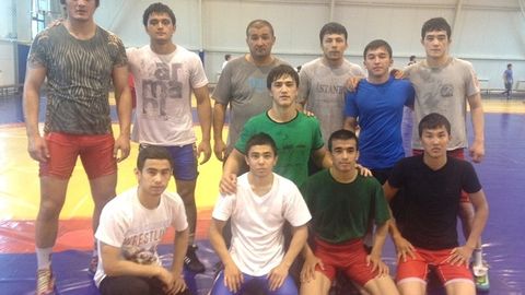 Ўзбекистонлик курашчи Доғистондаги мусобақада кумуш медаль соҳиби бўлди