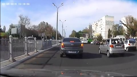 Toshkentda haydovchilar sabrli bo‘lishga va yo‘lda bir-birini hurmat qilishga chaqirildi (video)