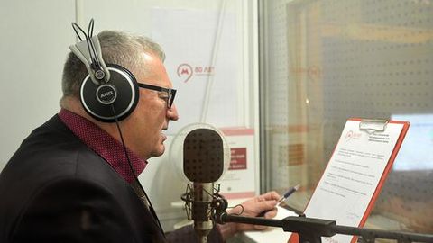 Москва метросида Владимир Жириновскийнинг овози янграйди