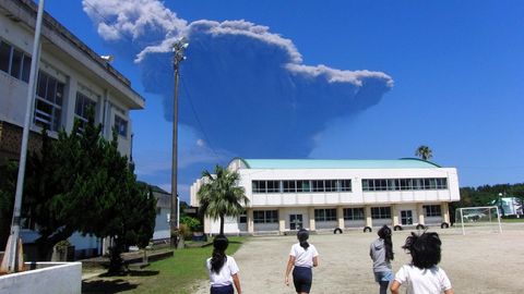 Япония жанубидаги вулқон отилиши тўхтади