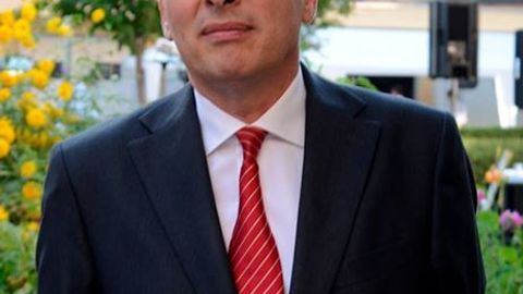 Fransiyaning O‘zbekistondagi elchisi Facebook orqali savol-javob o‘tkazadi