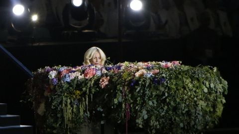 Ledi Gaga Bokudagi Yevropa o‘yinlari ochilish marosimida chalgan royal 2 mingta gul bilan bezatildi