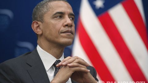 Обама Американинг Беларусга қарши санкциялари муддатини бир йилга узайтирди