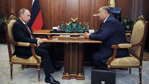 Alisher Usmonov sanksiyalarga qaramay “Metalloinvest” ishlab chiqarish hajmini oshirganini Putinga ma’lum qildi