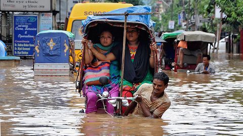 Hindiston g‘arbidagi suv toshqini oqibatida 70 dan ortiq kishi halok bo‘ldi