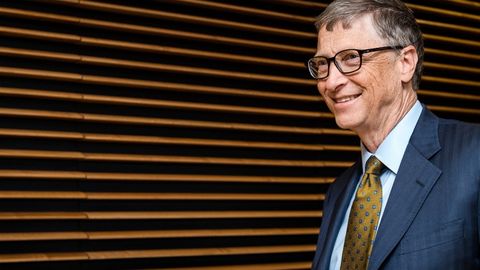 Bill Geytsdan rossiyalik dasturchining boshini ko‘chirib o‘tkazishda yordam so‘rashdi