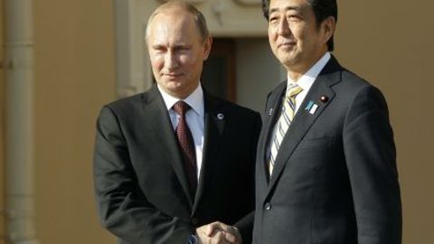 Sindzo Abe Putinni Yaponiyaga taklif qildi