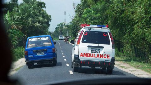 Bangladeshda ro‘y bergan ikki avtohalokat oqibatida kamida 15 kishi hayotdan ko‘z yumdi