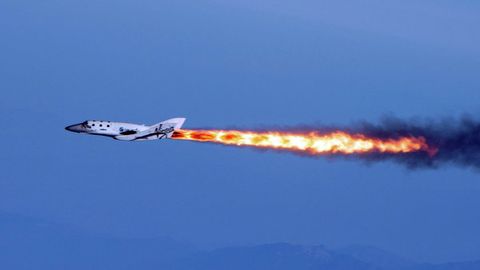 SpaceshipTwo kosmik kemasining halokati uchuvchining aybi bilan ro‘y bergan