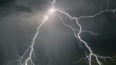 Meksikada yashin zarbasi butun bir oilani yo‘q qildi
