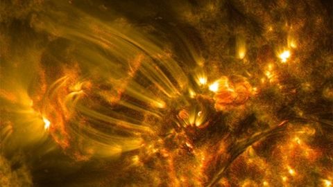 Astronomlar Quyoshda ikki yangi chaqnashni qayd etdi