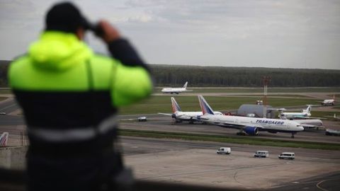 Tel-Avivga qo‘nish chog‘ida Rossiya samolyotining shinasi yorilib ketdi
