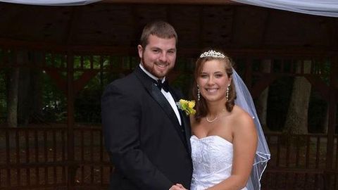 Amerikalik erkak xotirasini yo‘qotgan xotini uchun to‘yini takroran o‘tkazishga qaror qildi