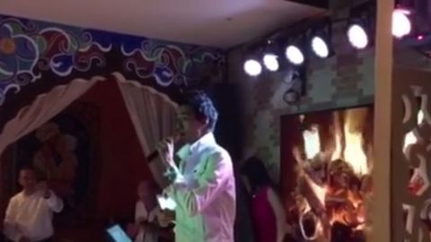 Sardor Milano Mayamidagi choyxonada chiqish qildi