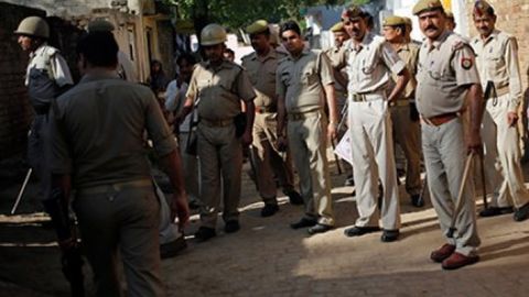 Hindistonda jodugarlikda gumon qilingan oila tilka-pora qilindi