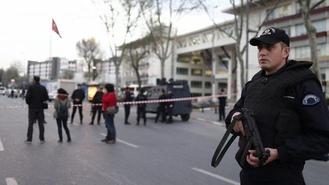 Turkiyada noma’lum shaxsning o‘t ochishi natijasida 5 kishi yaralandi