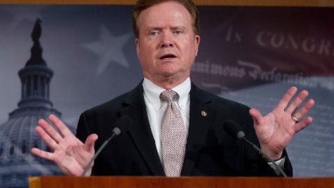 Amerikaning sobiq senatori Jim Uebb AQSh prezidentligi uchun kurashadi