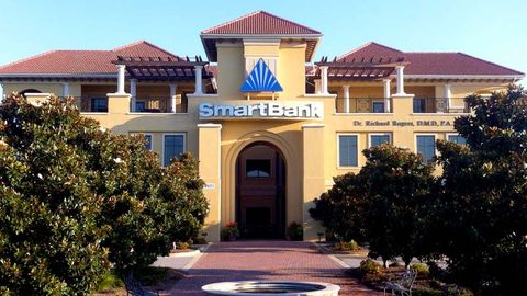 AQShda bank vitse-prezidentini o‘z muassasasini o‘marishga majbur qilishdi