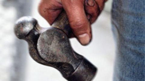 Zarafshonda erkak jazmanini bolg‘a bilan urib o‘ldirdi