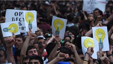 Yerevandagi namoyishchilar ochlik e’lon qildi