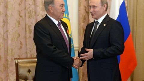 Putin Nazarboyevga Aleksandr Nevskiy ordenini topshirdi