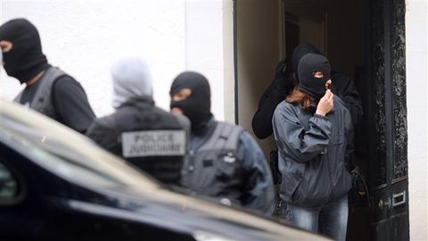 Францияда баскларнинг ЭТА террорчилик ташкилоти икки раҳбарига нисбатан айблов эълон қилинди