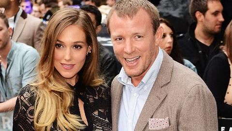 Mashhur rejissor Gay Richi model Jeki Eynsliga uylandi