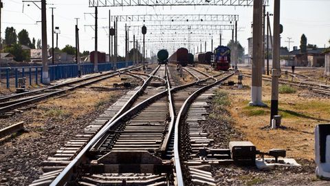 O‘zbekiston shimoli-g‘arbida 2018-yilgacha yangi temir yo‘l quriladi