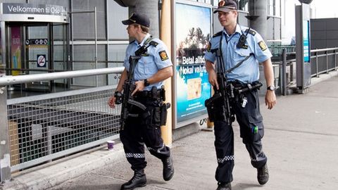 Norvegiya politsiyasi bir yil davomida atigi ikki marta o‘q uzganligi aniqlandi