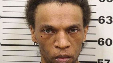 AQShning Nyu-Jersi shtatida talonchi uch kun birovning uyidagi karavot ostida yashadi