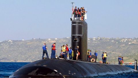 AQShda dengizchi atom suvosti kemasi ichini suratga olishda ayblandi