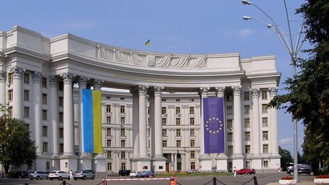 Украина Путиннинг Қримга ташрифи юзасидан Россияга норозилик нотасини юборди