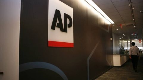 Associated Press агентлиги қалбаки мақола туфайли ФҚБни судга берди