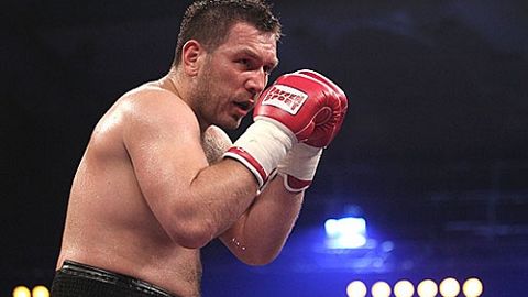 Chagayev 17-oktabrda Okendo bilan jang qiladi