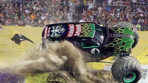 Finlandiyadagi yuk mashinalari shousida yetti kishi jarohat oldi