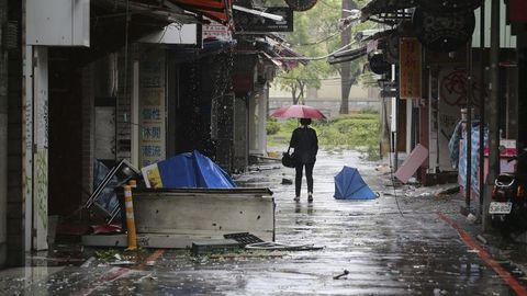 «Соуделор» тайфуни туфайли Хитой шарқидан 181 минг киши кўчирилди