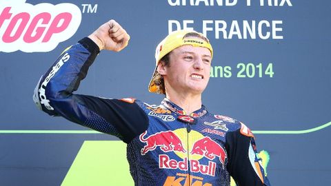 Avstraliyalik motopoygachi uch oy davomida singan qo‘li bilan musobaqada qatnashdi