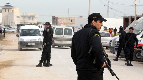 Tunisda favqulodda vaziyat ikki oyga uzaytirildi
