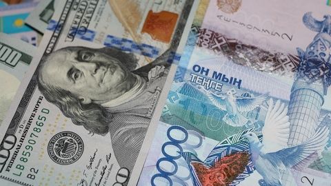 Қозоғистонда долларнинг курси 218 тенгегача тушди
